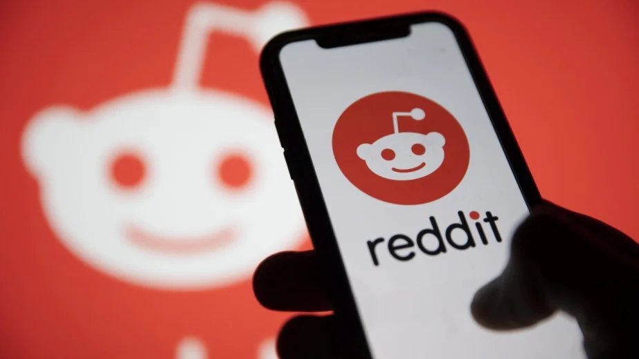 ChatGPT OpenAI wkrótce będzie zawierał treści z Reddita