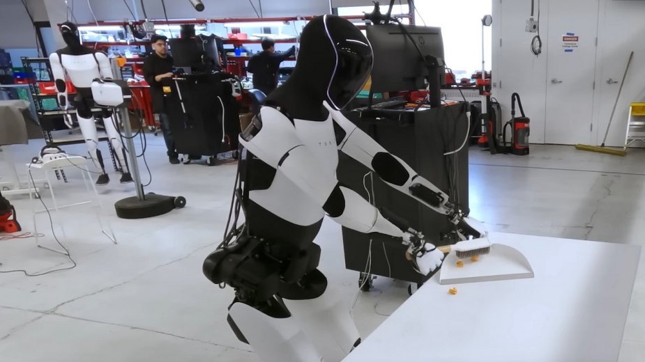 Plan Muska się wali. Roboty Tesli jednak nie nadają się do pracy w fabrykach? 