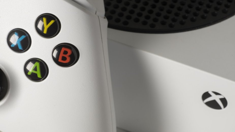Kolejne gry Xbox trafią na PlayStation? Microsoft naciska na strategię bez ograniczeń