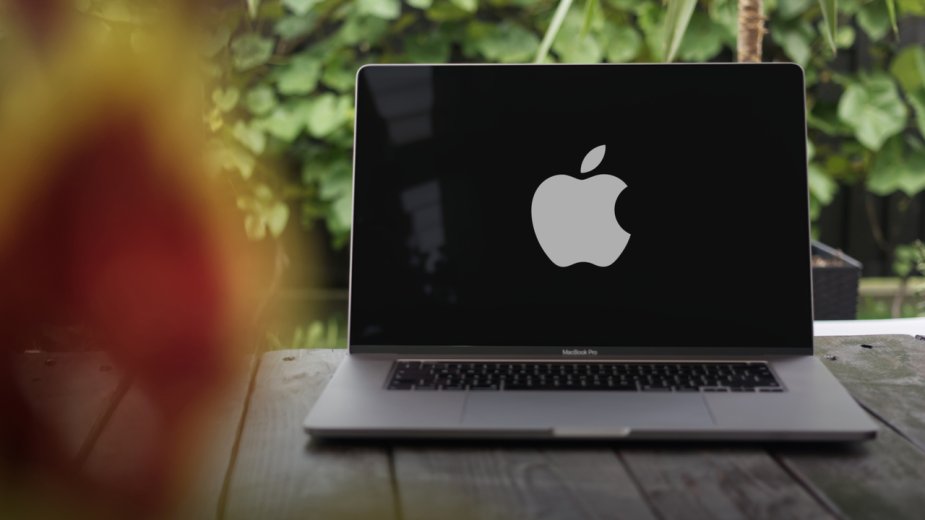 MacBook Pro z M5 nadchodzi. Rewolucja w wydajności, ale na nowy design poczekamy