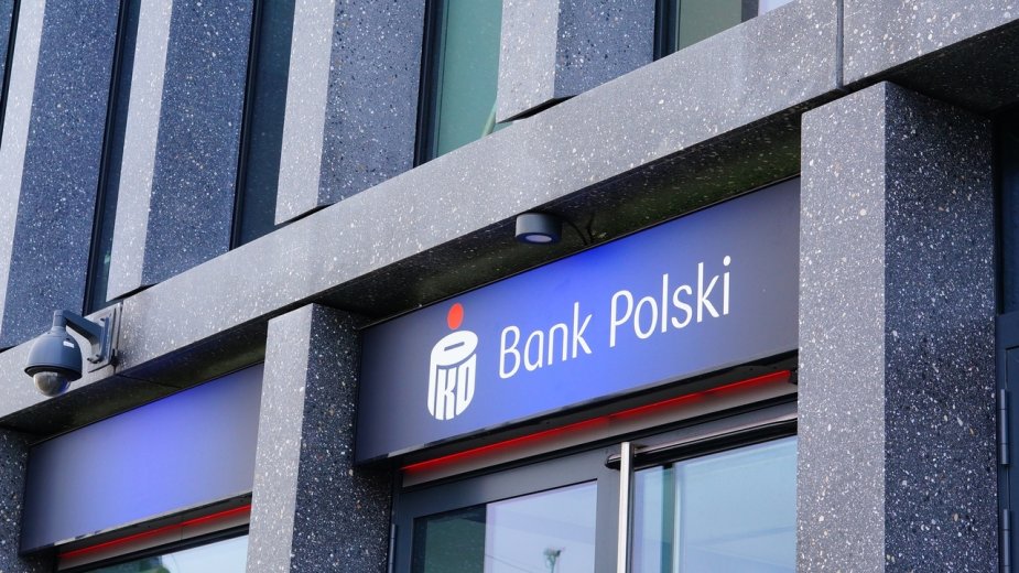 Klienci PKO BP w niebezpieczeństwie. Przez oszustów można stracić pieniądze