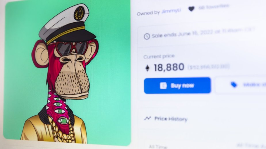 Podrabiał małpy z Mutant Ape Yacht Club NFT. Na naiwnych zarobił miliony