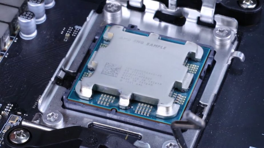 Ryzen 9 7950X zaprezentowany w poradniku instalacji procesora