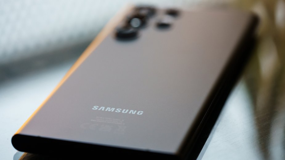 Na Samsung Galaxy S25 Edge jeszcze sobie poczekamy. Oto szczegóły