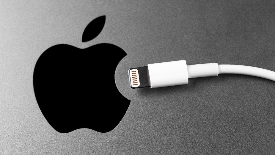 Twój iPhone zaczął się szybciej rozładowywać? Wiemy dlaczego