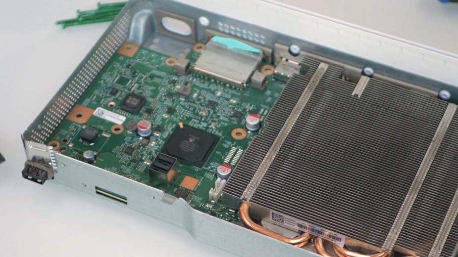 Wnętrze Xbox Series S ujawnia świetny, zminiaturyzowany projekt