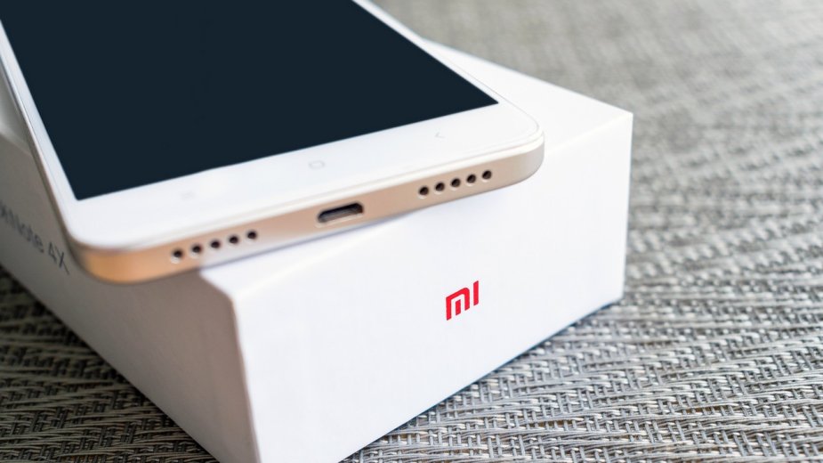 Xiaomi bije rekordy aktualizacji, aż 116 urządzeń z HyperOS 2. Czy Samsung tak potrafi?