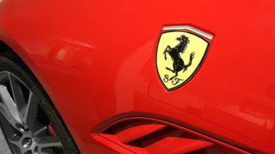 Ceny Dogecoina ruszyły w górę. Ferrari zaczęło przyjmować kolejne kryptowaluty