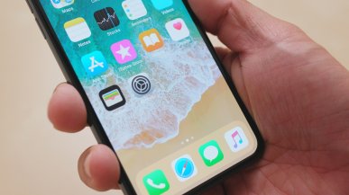 Dostawy iPhone'ów spadły w pierwszym kwartale 2024. Jak poradziły sobie Apple i Samsung?