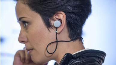 Google Pixel Buds - słuchawki, które tłumaczą obce języki