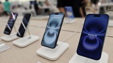 Klienci szturmują sklepy Apple. Obawy przed drastycznymi podwyżkami cen iPhone’ów