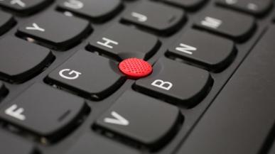Lenovo prezentuje koncept laptopa z elastycznym ekranem