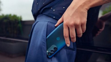 Moto Edge 30 Pro - smartfon z wydajnym Snapdragonem i bardzo dobrym aparatem do selfie zapowiedziany