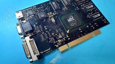 Nie NVIDIA, nie AMD. Ten entuzjasta modyfikuje kartę 3Dfx Voodoo