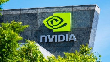 NVIDIA warta już niemal 2 biliony dolarów, a Jensen Huang awansuje na liście najbogatszych