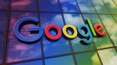 Pixel Watch 4 pozuje na renderach. Google szykuje nowe funkcje i zmiany w designie