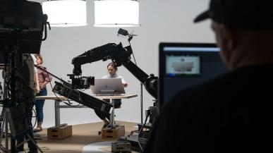 Poznajcie zaskakujących twórców reklamy Surface Studio 
