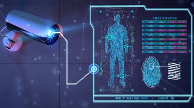 Smartwatche monitorujące aktywność skazańców. Bezpieczeństwo czy nowy wymiar inwigiliacji?