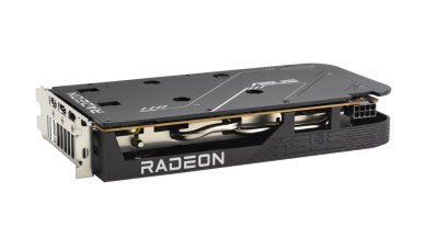 To już trzecia wersja tej karty. ASUS przygotował Radeon RX 6600 Dual V3