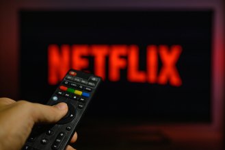 To Microsoft dostarczy reklamy na Netflixa. Firmy podpisały umowę
