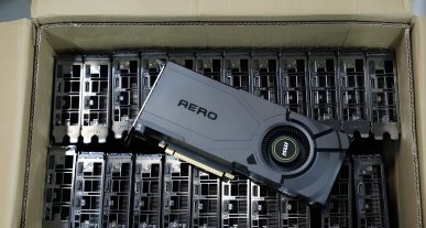 GeForce RTX 2080 Ti z 22 GB pamięci VRAM do kupienia na eBayu
