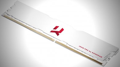 IRDM przedstawia pamięci RAM DDR4 Crimson White
