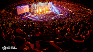 Jak będzie wyglądać IEM 2018. Wywiad z Adrianem Kostrzębskim