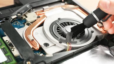 Twój laptop zwolnił? Sprawdź, czy nie trzeba wyczyścić mu chłodzenia