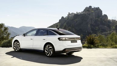 Volkswagen wprowadza ID.7, czyli elektrycznego Passata z zasięgiem 700 km