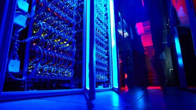 Wielka Brytania wydaje 273 mln USD na budowę najszybszego w historii superkomputera AI
